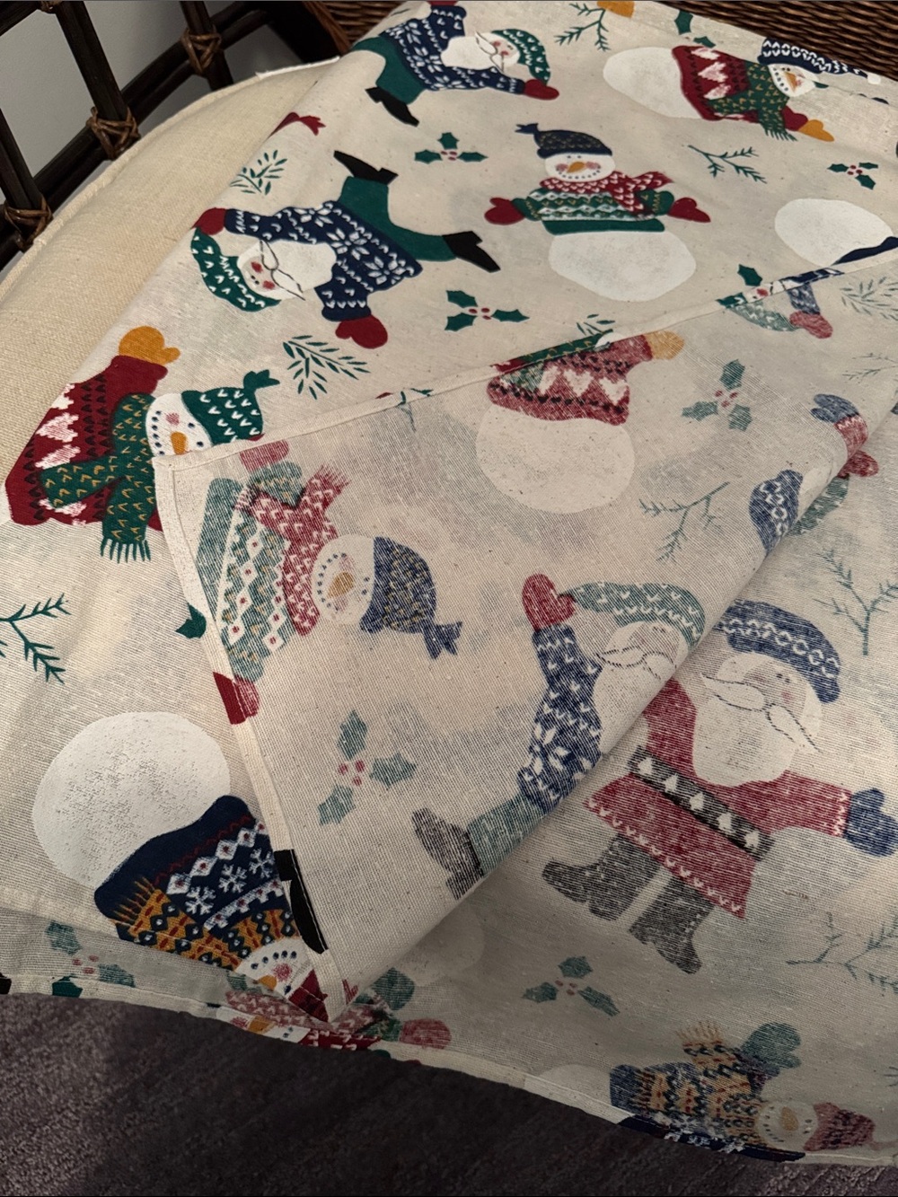 Festive Snowman rectangular tablecloth - Picture 3 of 4